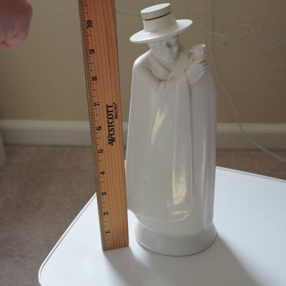 Vintage 1970s Sandeman Scotch Wedgewood Figural‎ Man Decanter Bottle Moonstone - Picture 4 of 7